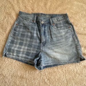 AMERICAN EAGLE OUTFITTERS Plaid Shorts Size 4